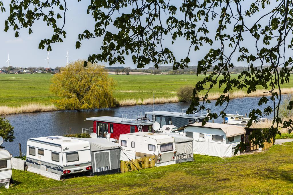 Bootsmann Guest House Breiholz Екстериор снимка